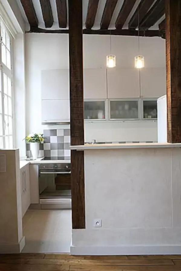Apartamento Charming Cosy Triplex In Trendy Marais París Exterior foto