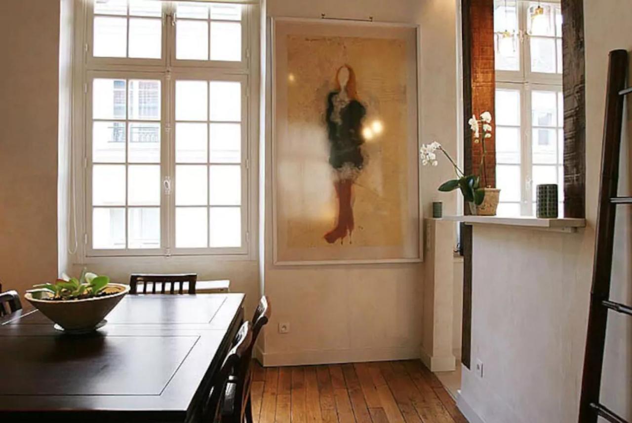 Apartamento Charming Cosy Triplex In Trendy Marais París Exterior foto